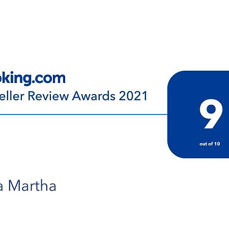 Martha IV Apartment Amaliada Екстериор снимка