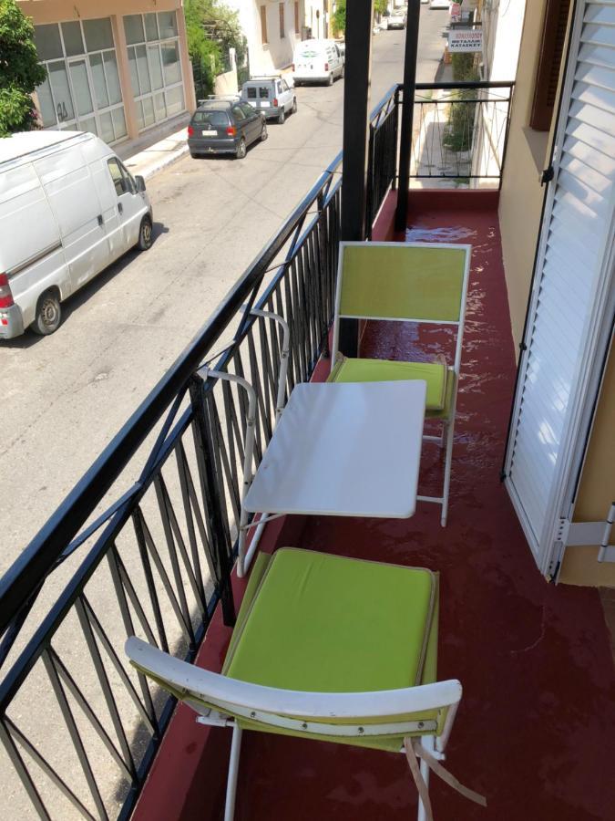 Martha IV Apartment Amaliada Екстериор снимка